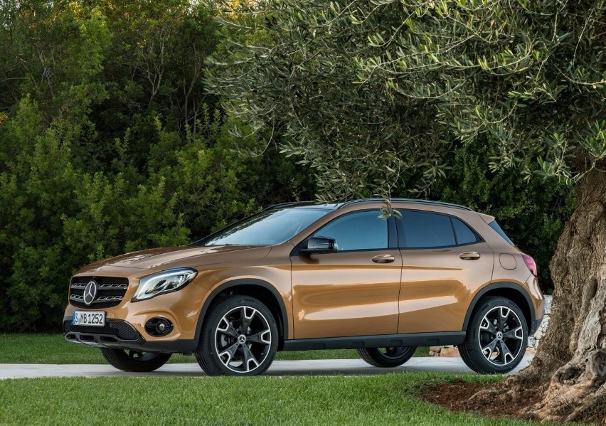 Mercedes-Benz GLA 250...