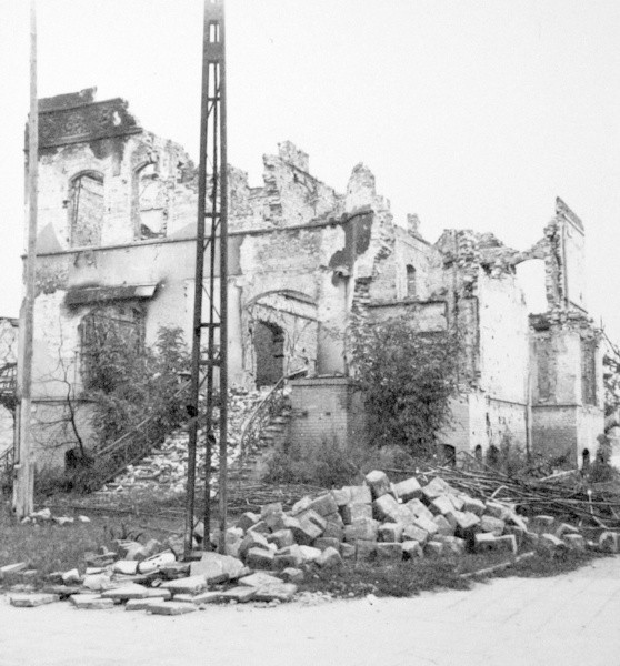 Grudziądzkie ruiny z 1945 roku