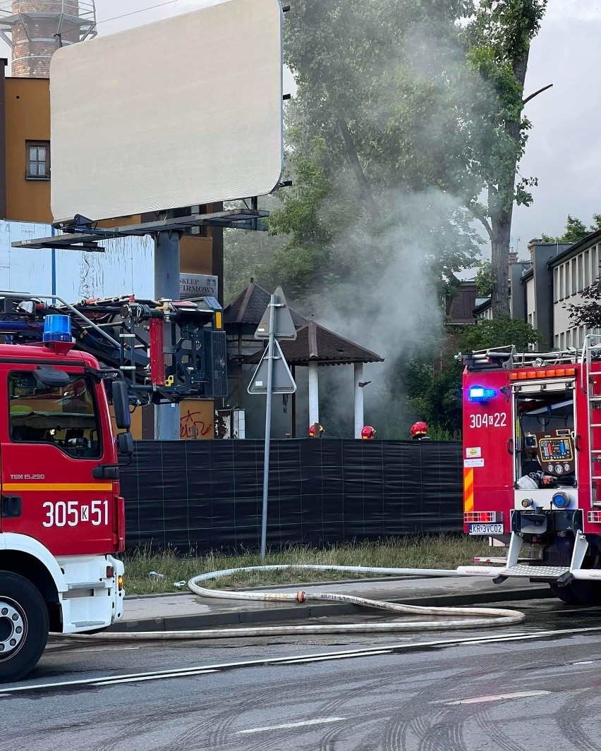 Kraków. Pożar starej piekarni przy Bratysławskiej