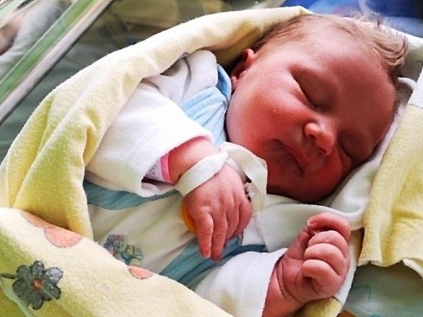 Hubert z Bytomia to pierwsze dziecko urodzone w 2021 roku w...