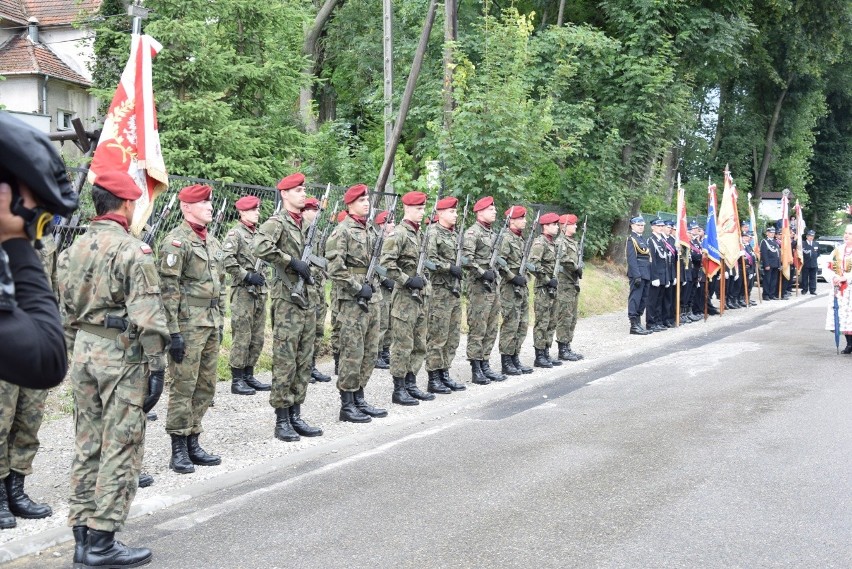 Wspomnienia z pacyfikacji Łaz. Poszli na tortury, ale nikt nie zdradził [ZDJĘCIA]