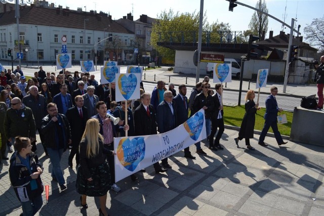 W Częstochowie organizowano wiele akcji związanych z promowaniem reaktywacji województwa. Jedną z nich był specjalny marsz, który odbył się 1 maja ubiegłego roku