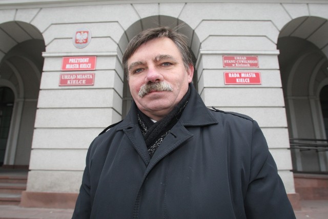 Andrzej Wilkosz został wykluczony z Prawa i Sprawiedliwości. Dodaje filmy na Facebooka, w których krytykuje działaczy partii.