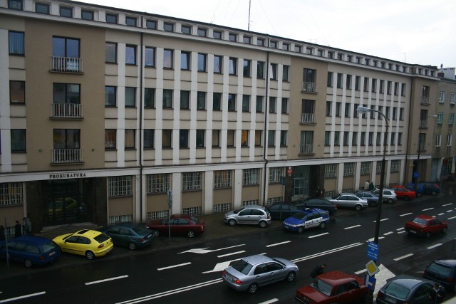 Budynek prokuratury w Lublinie. Pracownicy nie będą brać zwolnień lekarskich. 20 grudnia w całym kraju mają się odbyć 20-minutowe (w godzinach pracy) zebrania pracowników przez budynkami prokuratur