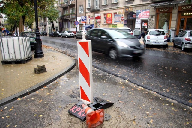 Remont uliczek odchodzących od ul. Narutowicza ma się zakończyć do połowy października