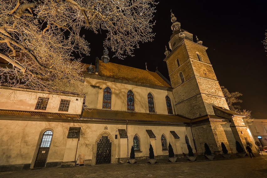 Groby Pańskie w sądeckich kościołach 