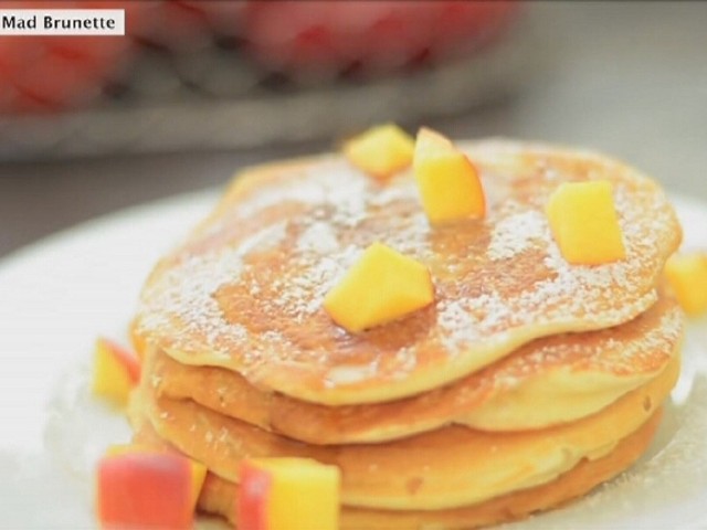 Proste i sycące śniadanie w amerykańskim stylu - pancakes