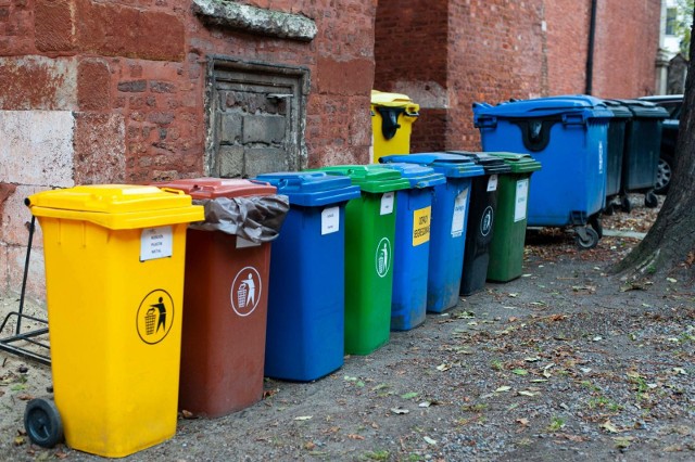 Mieszkańcy Krakowa zapłacą więcej za odbiór i wywóz śmieci