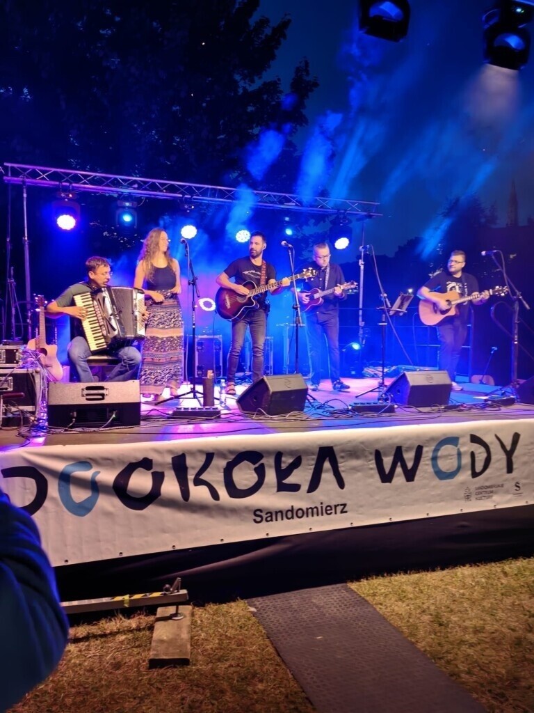 XIV Dookoła Wody Festival w Sandomierzu. Wyjątkowe wydarzenie ze spływem kajakowym w tle. Zobacz zdjęcia