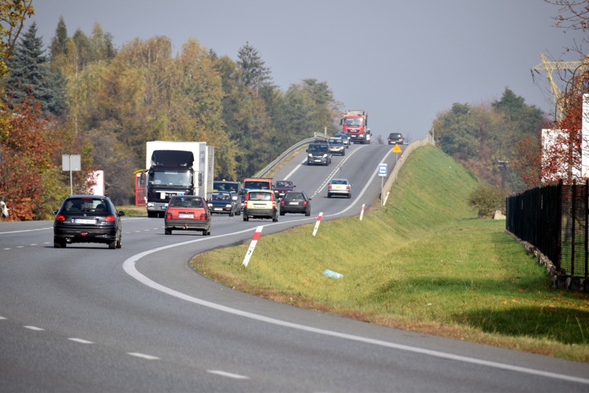 Krosno dostało dotację na przebudowę odcinka krajowej 28. Powstanie druga nitka z wiaduktem. To zlikwiduje korki na obwodnicy [ZDJĘCIA]