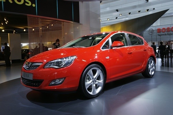 Nowy Opel Astra. Auto będzie produkowane w Gliwicach.