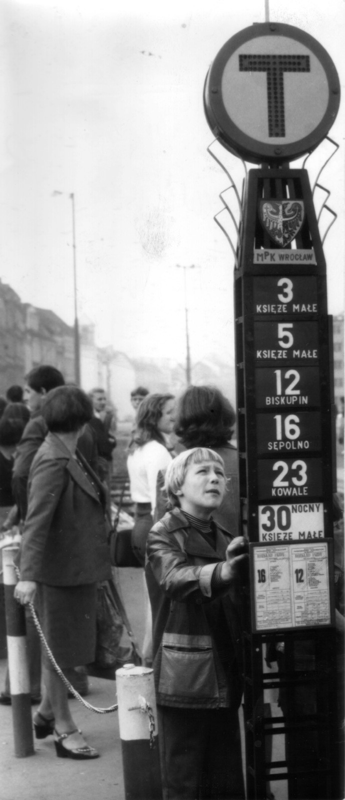 Październik 1978, nowy wzór słupków na przystankach MPK