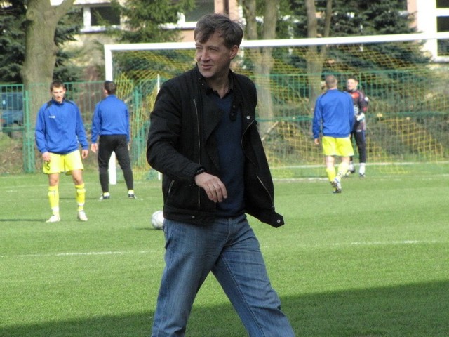 Zarówno trener Wilczewski (na zdjęciu), jak i piłkarze Ostrovi przed meczem z Koroną byli optymistami.