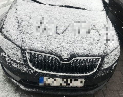 Tymczasem na parkingu przy ulicy Wojska Polskiego nieopodal...