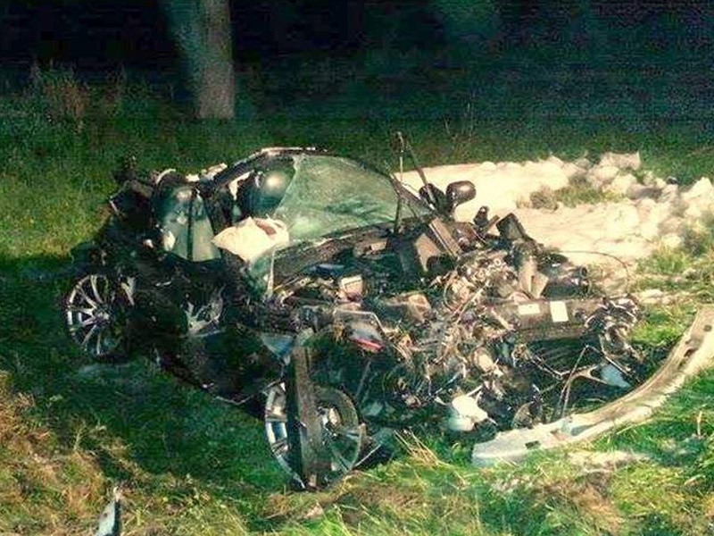 Wypadek na krajowej "11" koło Bobolic. BMW wypadło z drogi...