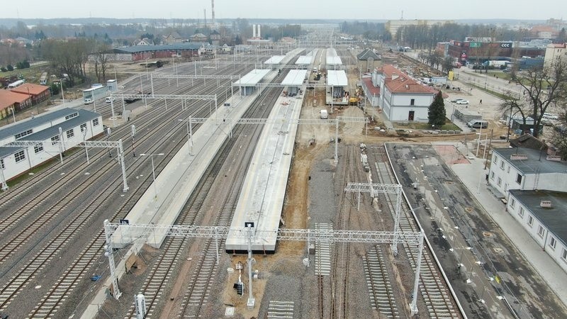 Rail Baltica. PKP Ełk. Budowa na stacji i wiaduktach w Ełku