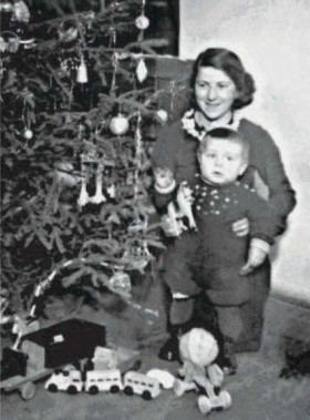 Boże Narodzenie 1943 r. Czesława Nowaka spędzała z synkiem...