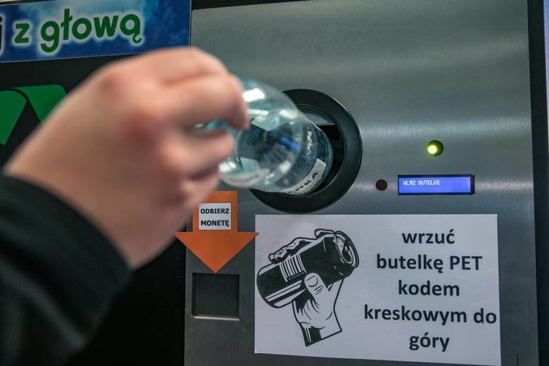 Pierwszy butelkomat w Polsce zamontowano w urzędzie miasta...