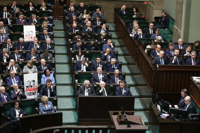 Podczas obrad Sejmu doszło do skandalicznego zachowania ministra kultury