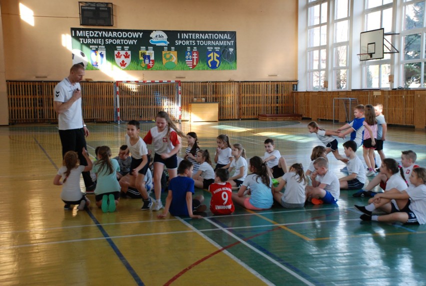 W Pińczowie trwają zajęcia w ramach Champions Handball...