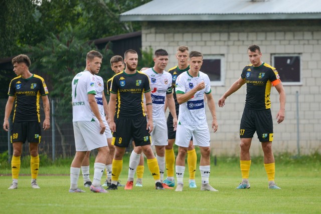 W rundzie jesiennej Siarka Tarnobrzeg przegrała ze Starem Starachowice 0:1