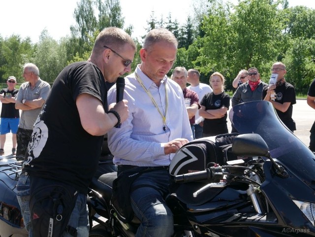 Akcja kozienickiej policji i Grupy Husarr - „Patrz w lusterka – motocykle są wśród nas”.