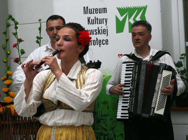 Serbski zespół Nova Varos w Ostrołęce