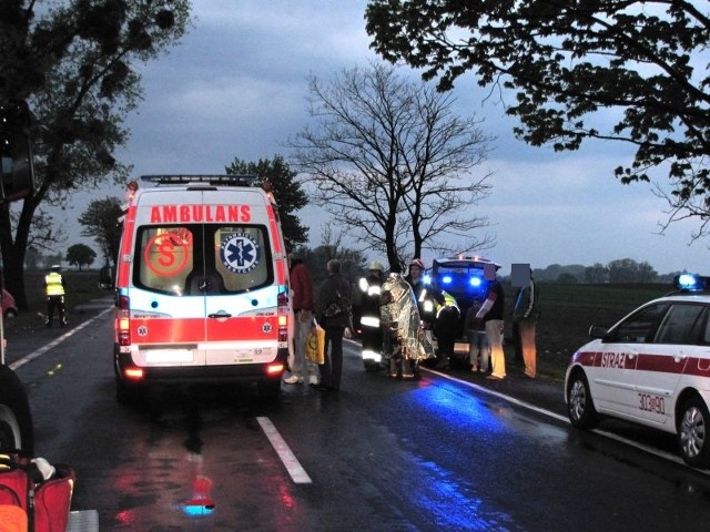 Poniedziałek, 25 kwietnia, wypadek w Grabinie. Do szpitala zabrano 8 osób.