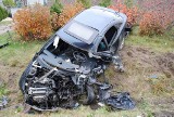 Śmiertelny wypadek pod Łaskiem. Mazda zderzyła się czołowo z ciężarówką