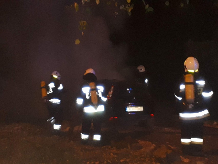 Tragedia w Ciekotach. Spalony samochód - w środku dwa ciała!