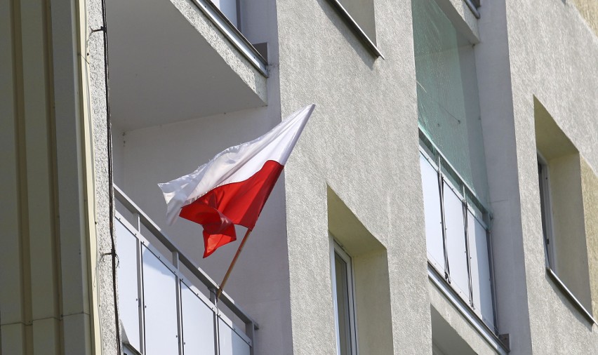 Dzień Flagi Narodowej. Mieszkańcy Rzeszowa nie zapomnieli o tym ważnym święcie [ZDJĘCIA]