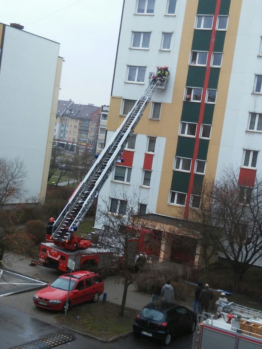 Straż pożarna użyła drabiny mechanicznej przy ulicy Łagodnej