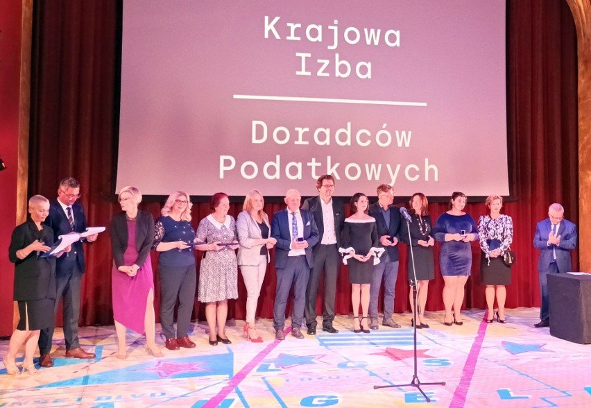 Nagroda „Filar Przedsiębiorców 2022” i grad wyróżnień dla małopolskich doradców podatkowych. W ciężkich czasach wszyscy ich potrzebują 