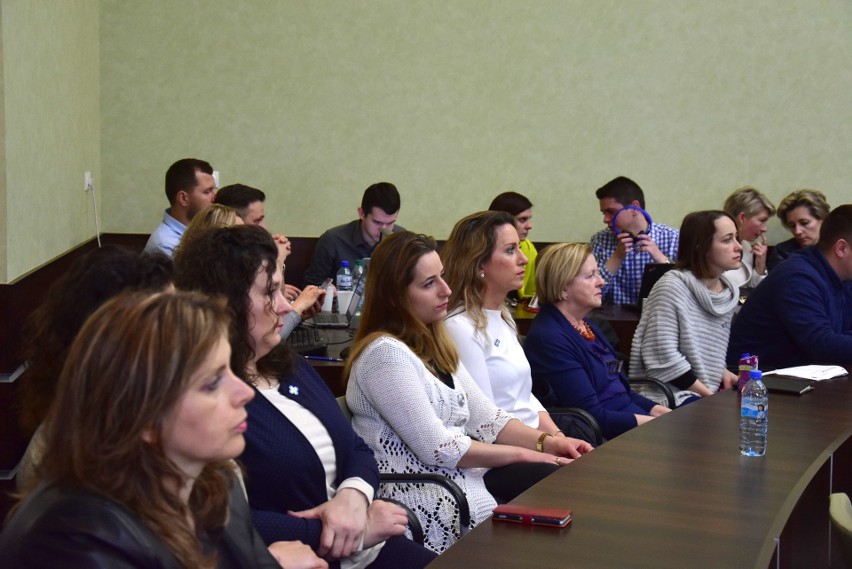 Burzliwa dyskusja nad szkołą Sióstr Nazaretanek w Kielcach. Ostatecznie jest darmowe użyczenie na 16 lat