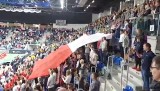 Mecz tenisowy Polska - Rumunia w Radomiu. Iga Świątek i Magda Linette w akcji. Zobacz hymn Polski na rozpoczęcie imprezy