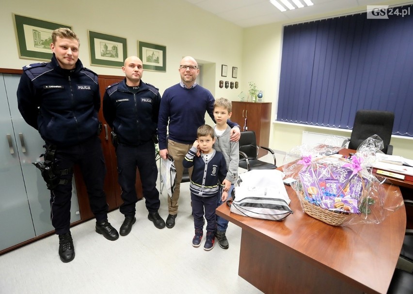 Szczecin: Poród już się zaczął, mama utknęła w korku, więc pomogła policja [WIDEO] 