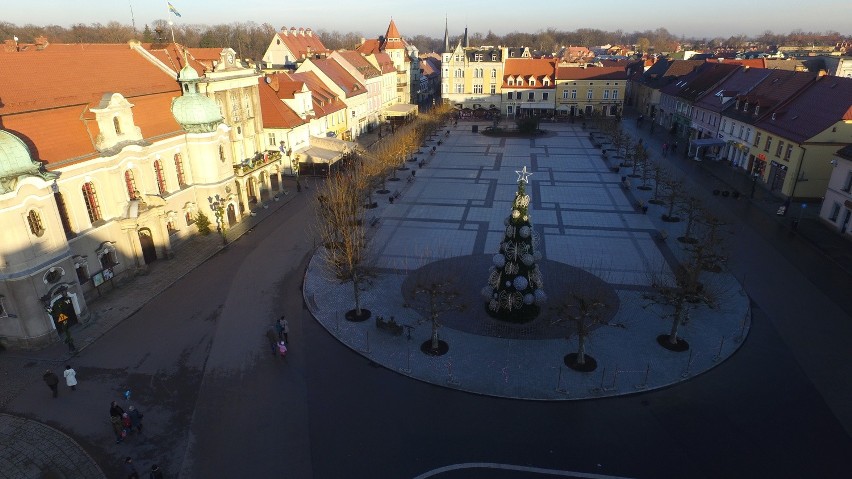 Remont rynku w Pszczynie dobiegł końca. Zobaczcie zdjęcia nowej płyty rynku