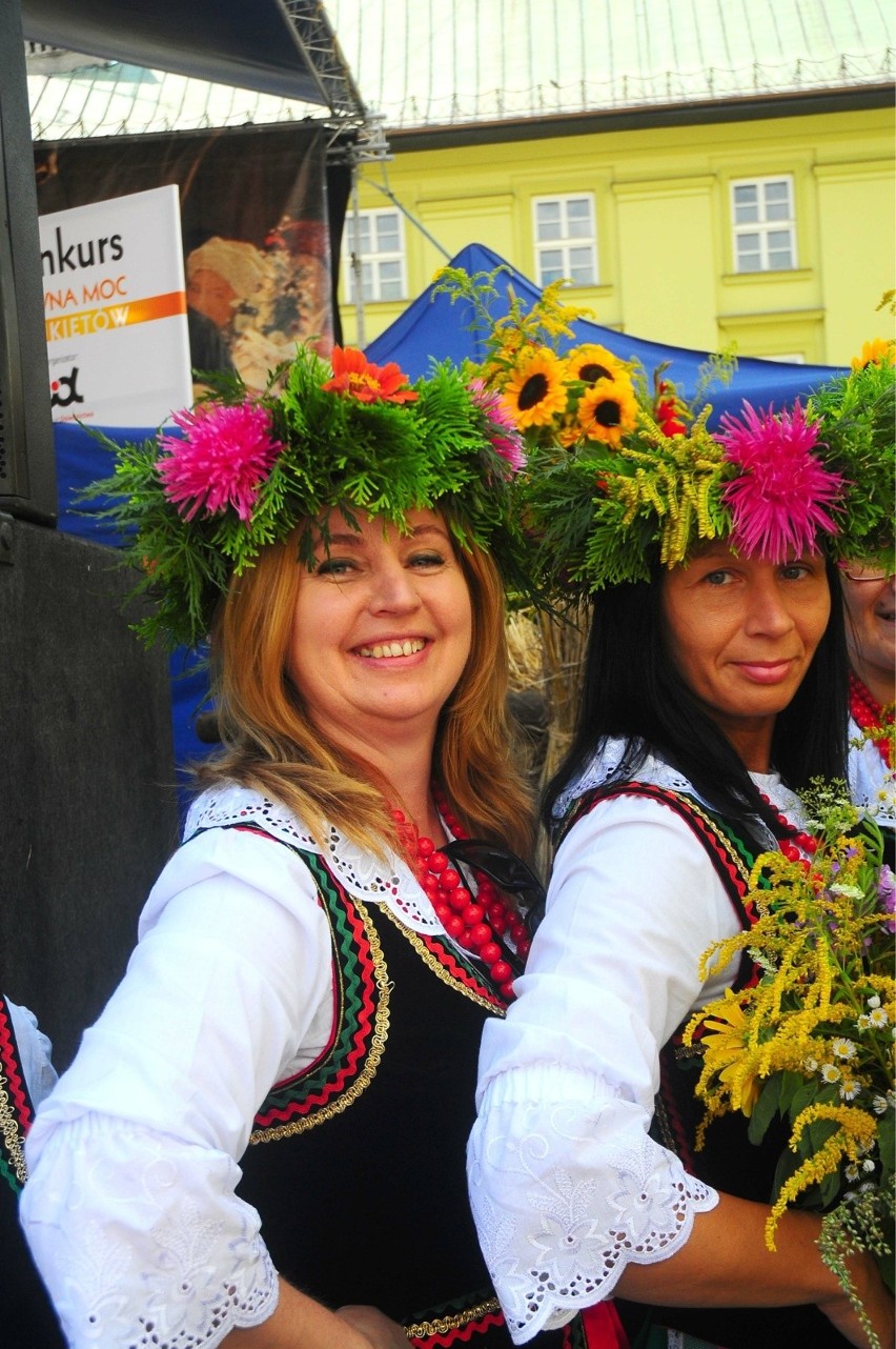 Kraków. Wkrótce Cudowna Moc Bukietów opanuje Mały Rynek [PROGRAM]