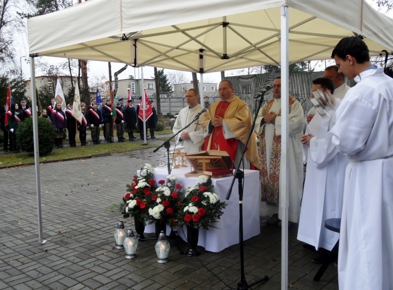Tradycyjnie w Lublińcu odbyła się msza św. na Cmentarzu...