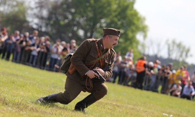 Bitwa wyrska 2016Bitwa wyrska 2016 bój o Gostyń. Przykład bohaterstwa Wojska Polskiego podczas walk na Śląsku we wrześniu 1939 roku. Zobaczcie zdjęcia z rekonstrukcji.