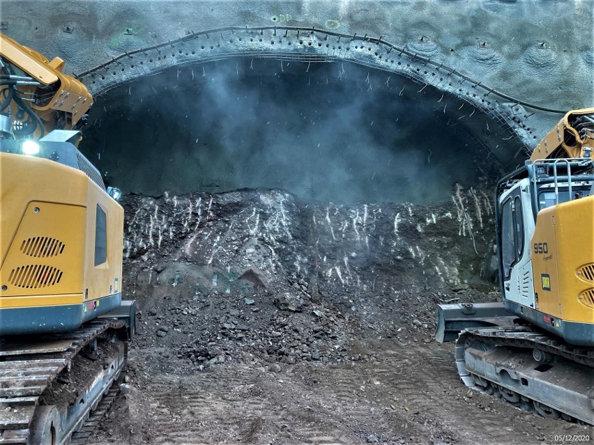 Budowa tunelu drogi ekspresowej S3 na Dolnym Śląsku,...
