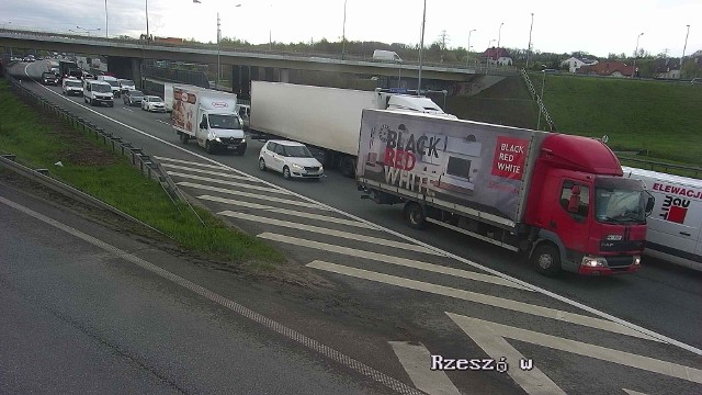 Gigantyczne korki na obwodnicy Krakowa. Powodem nie jest wypadek tylko prace drogowców.