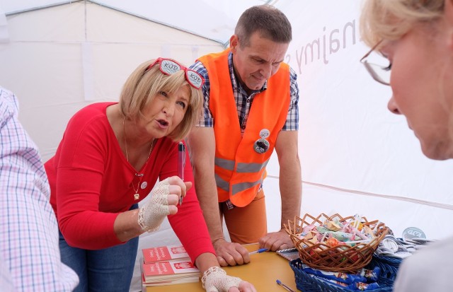 KOD Podlaskie znów promował się w centrum Białegostoku