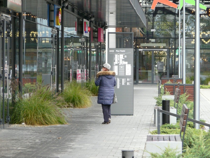 zamknięcie sklepów w galeriach handlowych (oprócz aptek,...