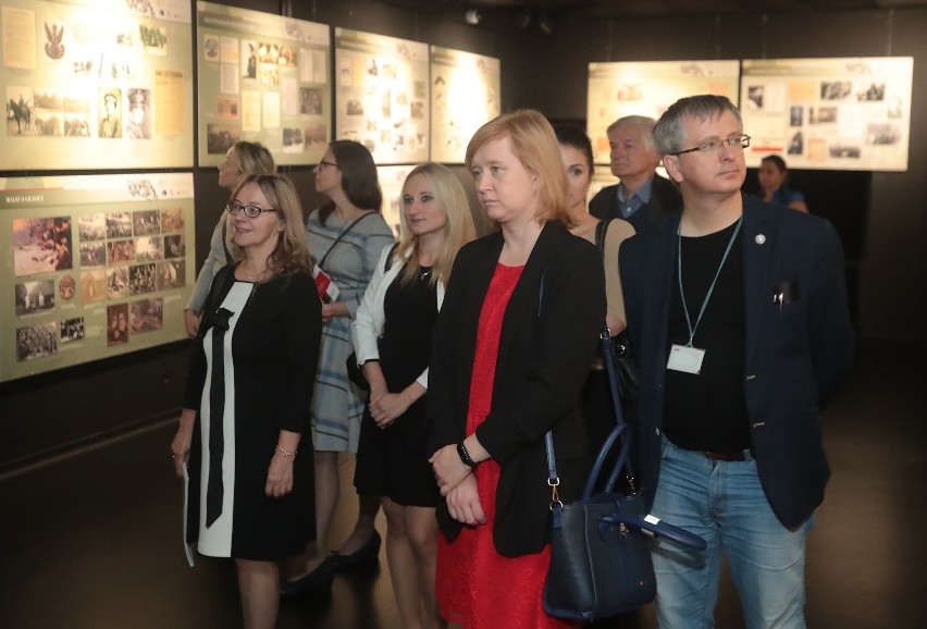 "Kobiety w walce o niepodległość Polski". Wystawa w Centrum Dialogu Przełomy w Szczecinie [ZDJĘCIA]