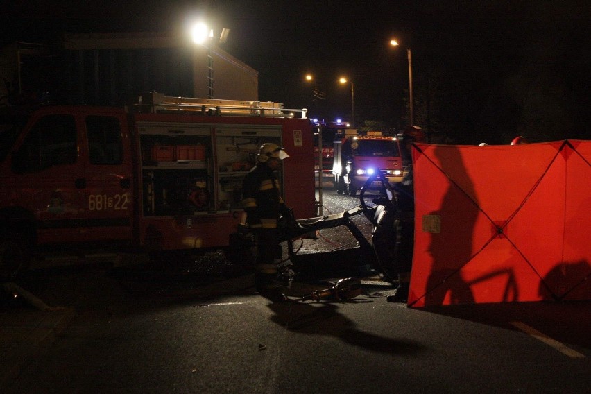 Wypadek w Zawierciu-Żerkowicach: Kierowca zginął na miejscu