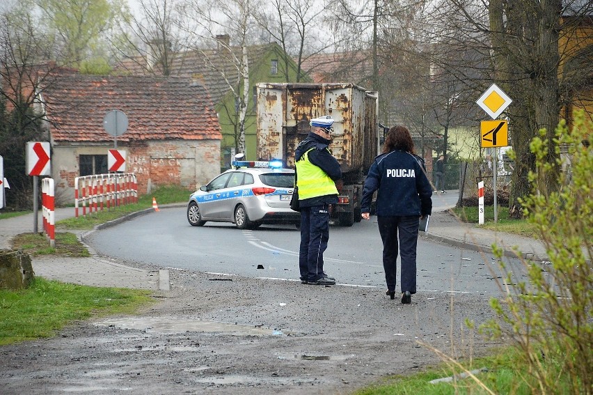 Zderzenie karetki z ciężarówką