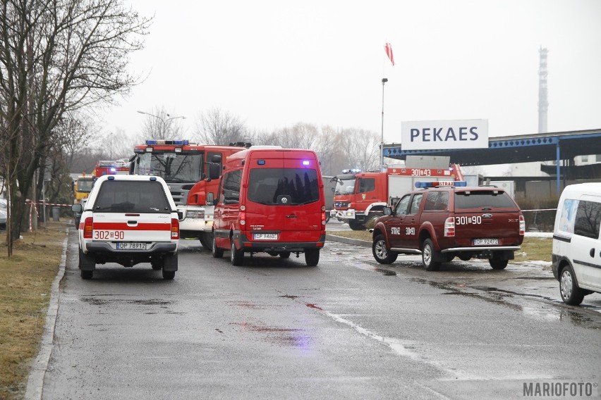 Osiem jednostek straży pożarnej, w tym grupa ratownictwa...