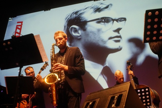 Muzyka Krzysztofa Trzińskiego-Komedy wypełniła sobotni koncert "Era Jazzu Aquanet Jazz Festivalu".
