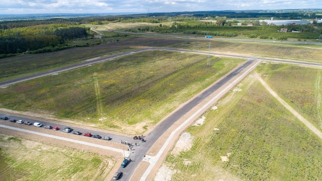 Tereny inwestycyjne znajdują się przy ul. Dobrej.